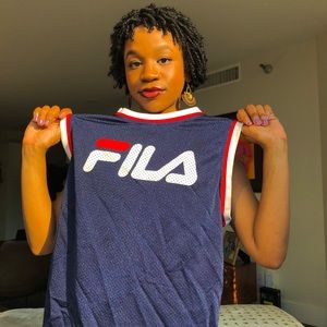 🖤💙Large FILA basketball sleeveless tee💙🖤
